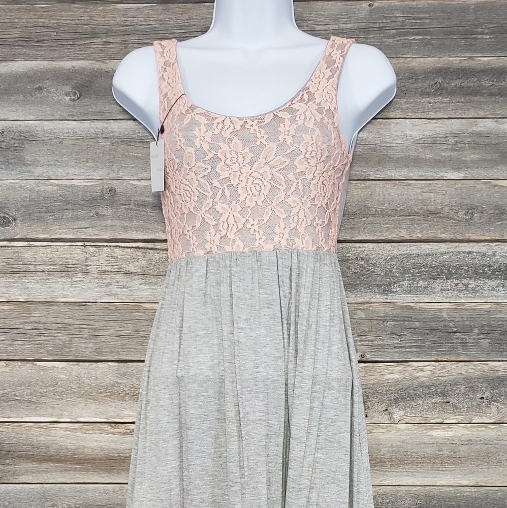 Auditions Women's Pink and Grey Lace Detail Dress